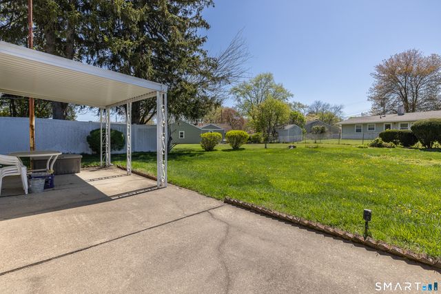 105 Bear Paw Road, Bridgeport, CT 06606