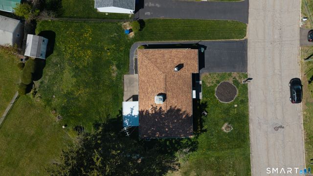 105 Bear Paw Road, Bridgeport, CT 06606