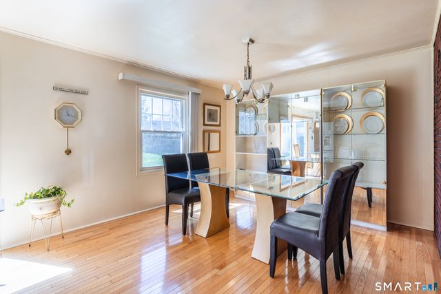 105 Bear Paw Road, Bridgeport, CT 06606