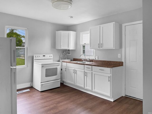 3022 N Fulton Avenue, Evansville, IN 47710
