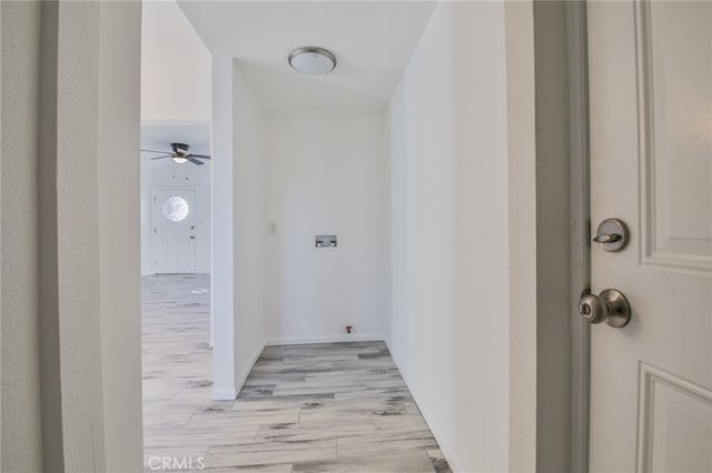 1404 E 87th Place, Los Angeles, CA 90002