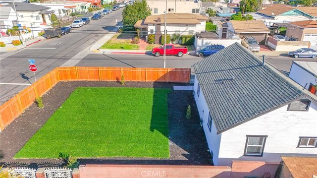 1404 E 87th Place, Los Angeles, CA 90002