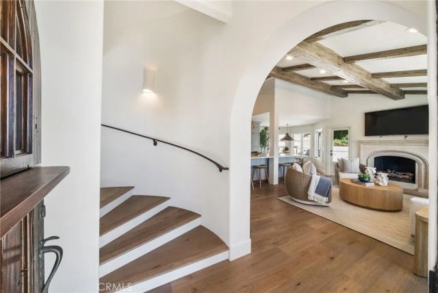 13 N Stonington Road, Laguna Beach, CA 92651