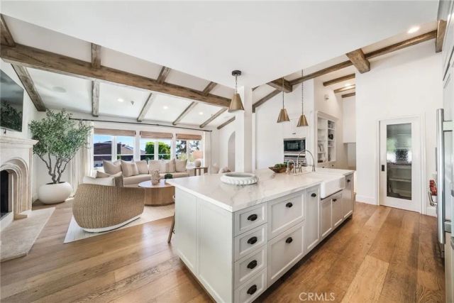 13 N Stonington Road, Laguna Beach, CA 92651