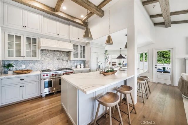 13 N Stonington Road, Laguna Beach, CA 92651