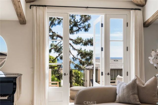 13 N Stonington Road, Laguna Beach, CA 92651