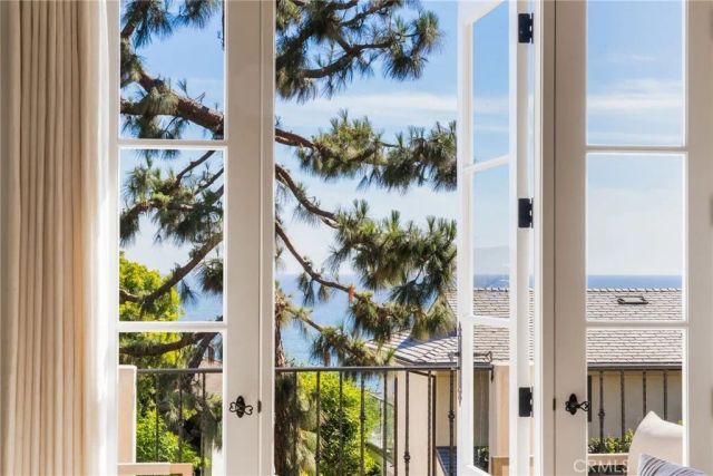 13 N Stonington Road, Laguna Beach, CA 92651