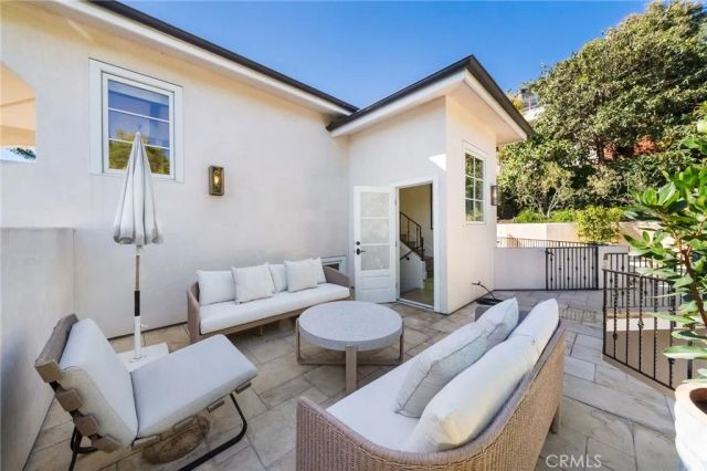 13 N Stonington Road, Laguna Beach, CA 92651