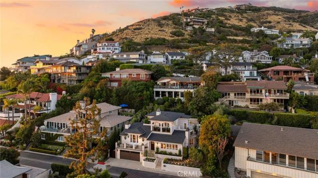13 N Stonington Road, Laguna Beach, CA 92651