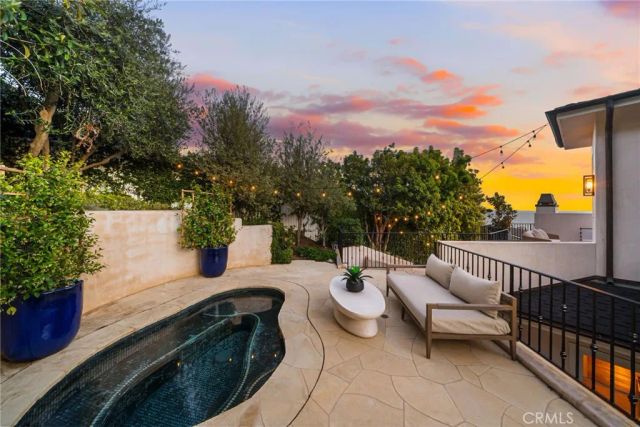 13 N Stonington Road, Laguna Beach, CA 92651