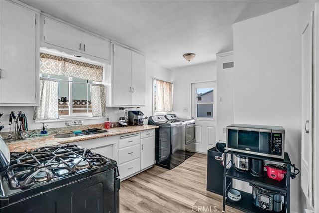 856 E Mcfadden Avenue, Santa Ana, CA 92707