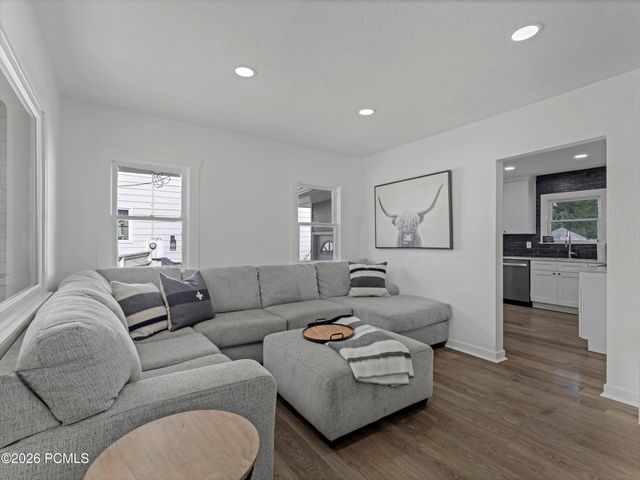 1046 Lincoln Street, Salt Lake City, UT 84105
