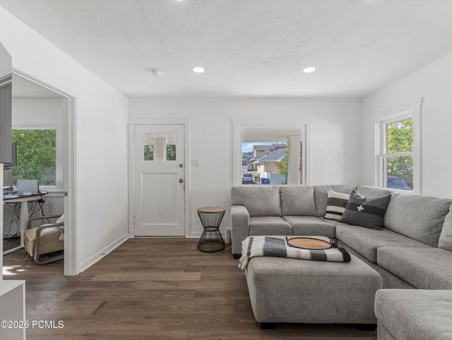 1046 Lincoln Street, Salt Lake City, UT 84105