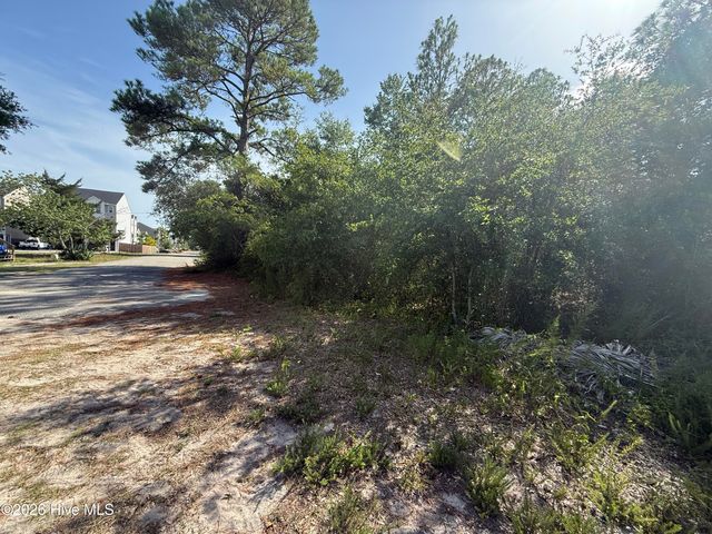 915 Blanche Avenue, Carolina Beach, NC 28428