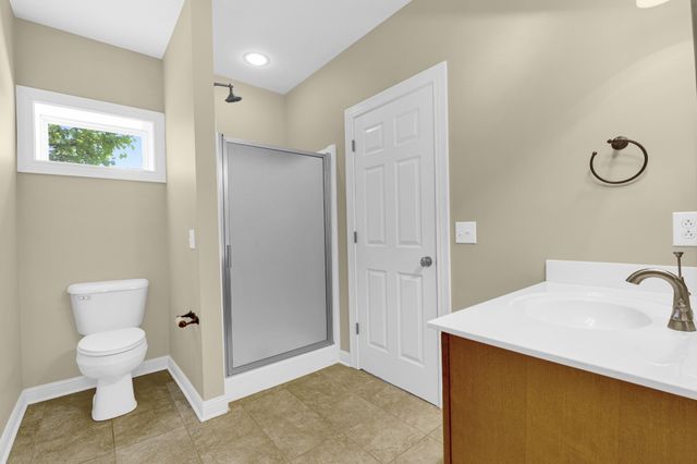 5144 Drake Rd, Cedar Hill, TN 37032
