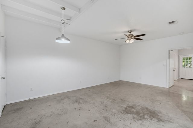 103 Del Rio Avenue, Benbrook, TX 76126
