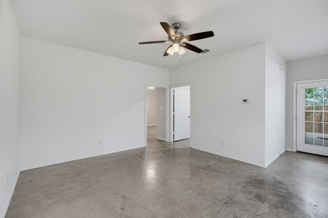 103 Del Rio Avenue, Benbrook, TX 76126