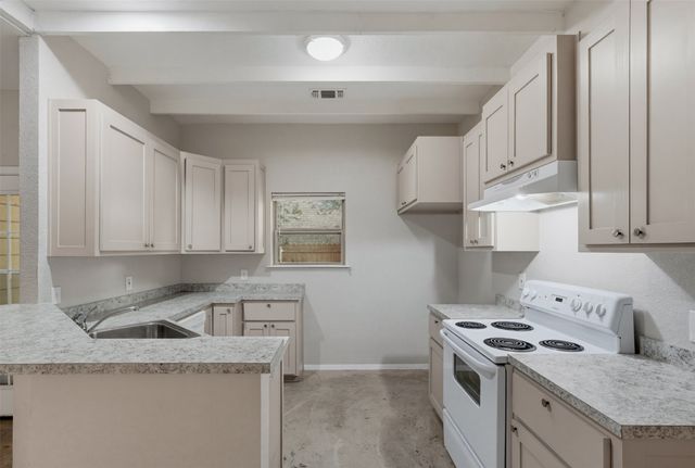 103 Del Rio Avenue, Benbrook, TX 76126