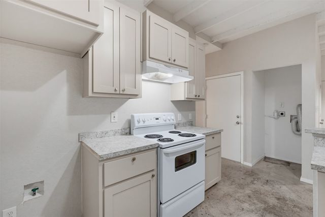 103 Del Rio Avenue, Benbrook, TX 76126
