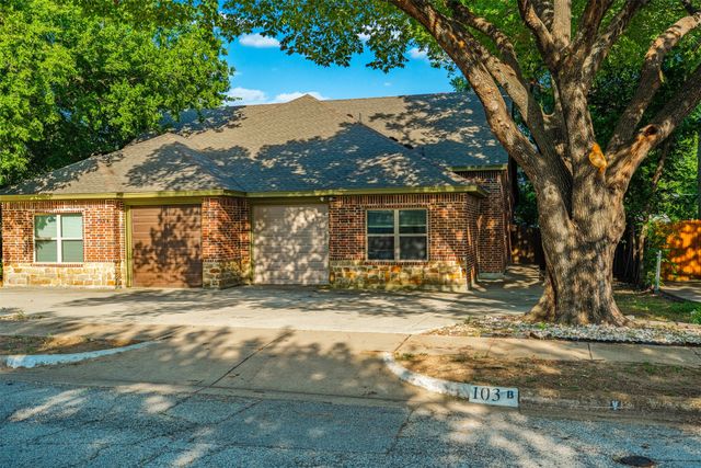 103 Del Rio Avenue, Benbrook, TX 76126