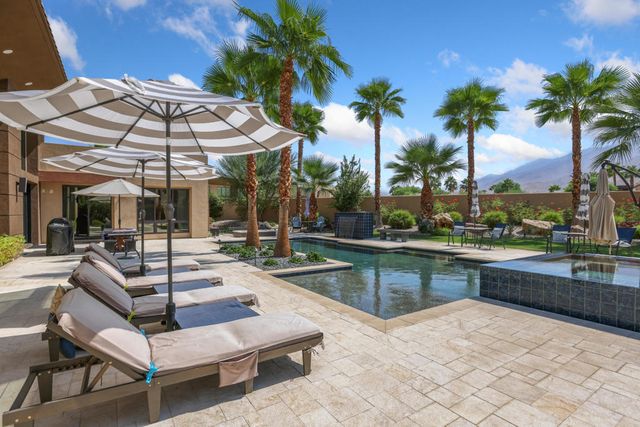 3150 Cody Court, Palm Springs, CA 92264