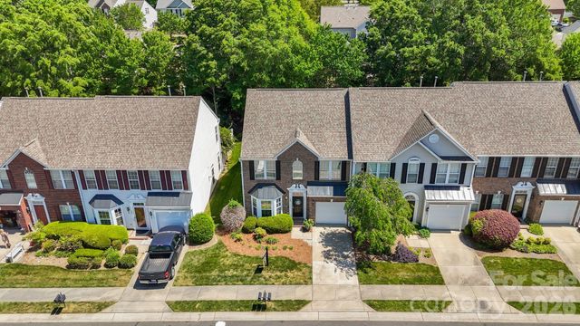 142 Autumn Falls Drive 18, Clover, SC 29710