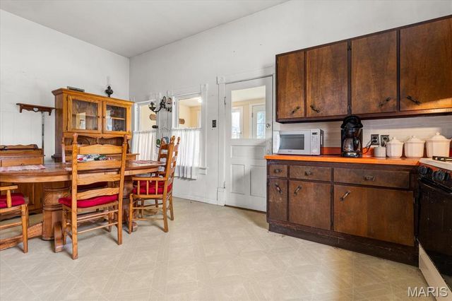 2130 Gilmore Lane, Wentzville, MO 63385