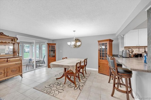 1084 E Grand Blanc Road, Grand Blanc, MI 48439