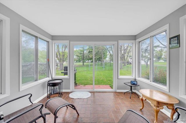 1084 E Grand Blanc Road, Grand Blanc, MI 48439