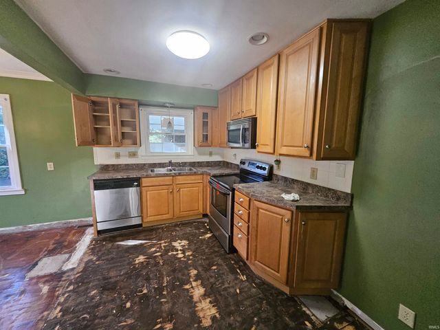 315 W Evergreen Road, Evansville, IN 47710