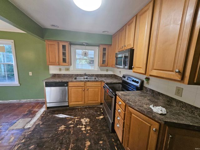 315 W Evergreen Road, Evansville, IN 47710