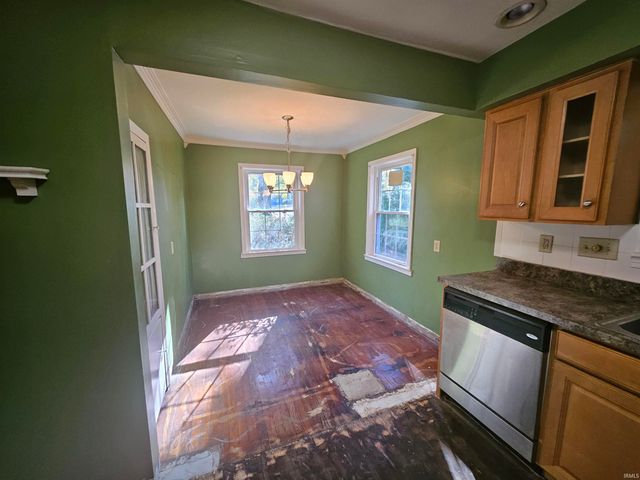 315 W Evergreen Road, Evansville, IN 47710