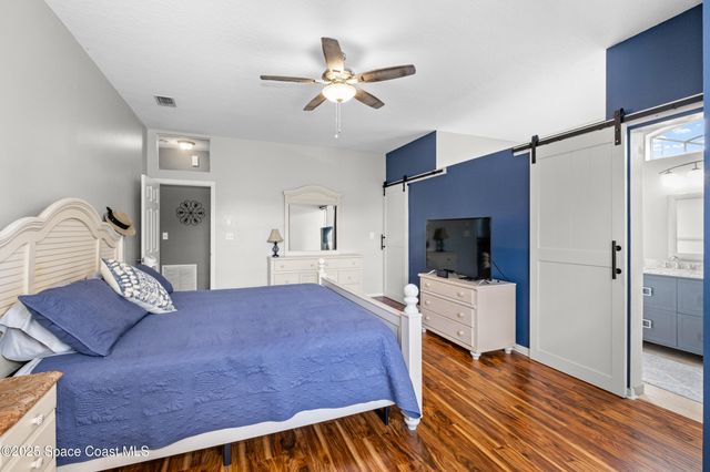 942 Peachland Avenue NE, Palm Bay, FL 32907