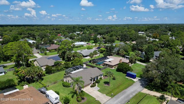 942 Peachland Avenue NE, Palm Bay, FL 32907