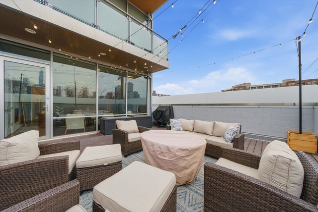 925 N Larrabee Street 2N, Chicago, IL 60610