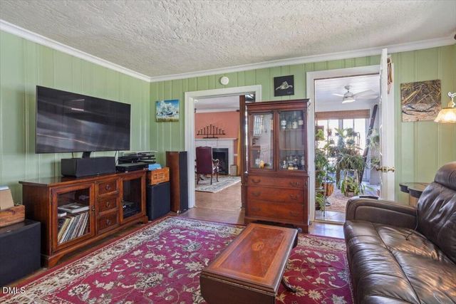 3325 North Walnut Street, Farmville, NC 27828