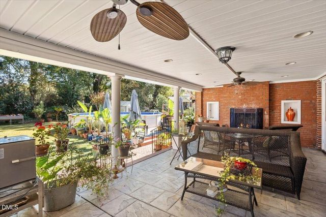 3325 North Walnut Street, Farmville, NC 27828