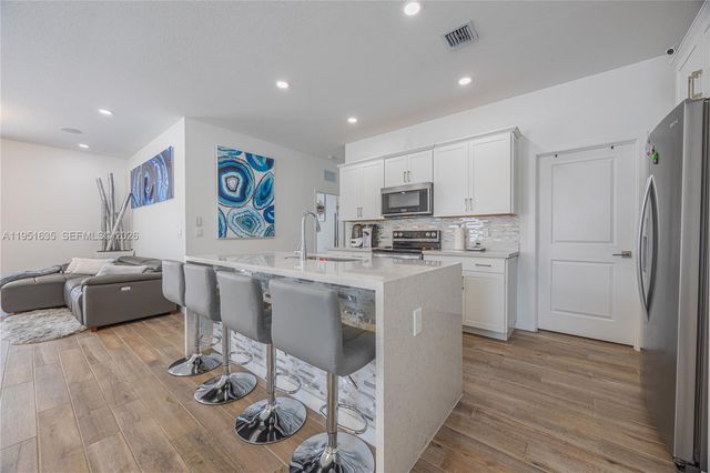 7126 Rockwood Rd, Jupiter, FL 33458