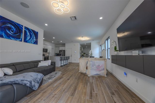 7126 Rockwood Rd, Jupiter, FL 33458