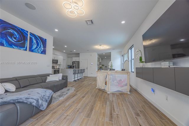 7126 Rockwood Rd, Jupiter, FL 33458