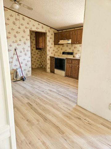 998 Post Oak, Willow Springs, MO 65793