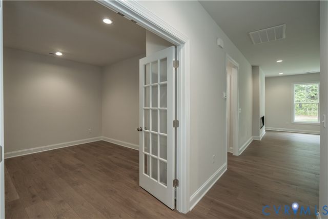 8720 Hope Farm Ln, Mechanicsville, VA 23111