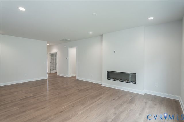 8720 Hope Farm Ln, Mechanicsville, VA 23111