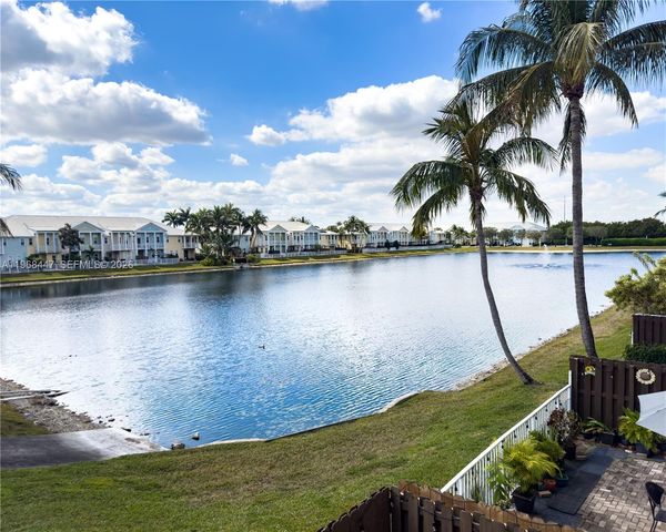 10728 NW 76th Ln 10728, Doral, FL 33178