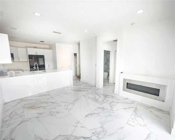 10728 NW 76th Ln 10728, Doral, FL 33178