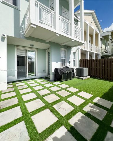 10728 NW 76th Ln 10728, Doral, FL 33178