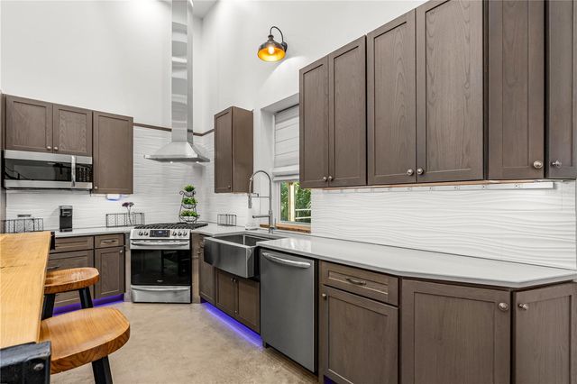 3180 VOLCO ROAD, Edgewater, FL 32141