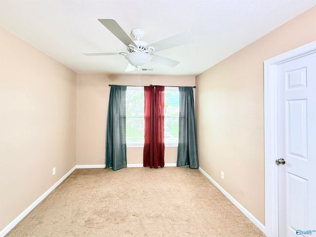 3070 Castlecreek Drive, Madison, AL 35756