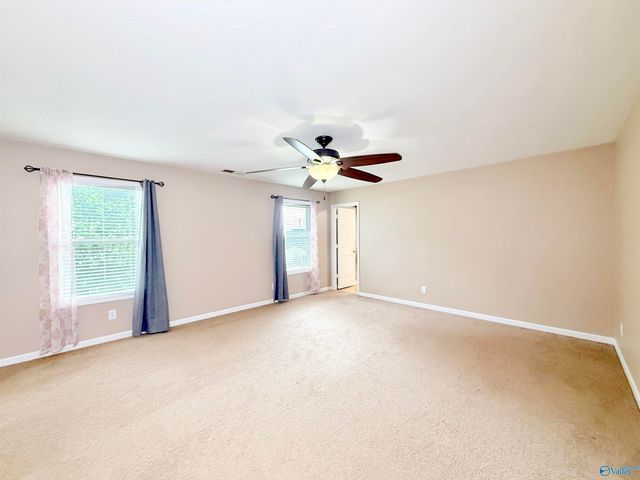 3070 Castlecreek Drive, Madison, AL 35756