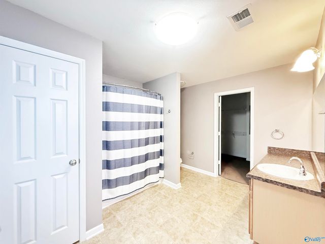 3070 Castlecreek Drive, Madison, AL 35756